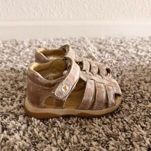 Naturino Toddler Tan Leather Sandals Size 5